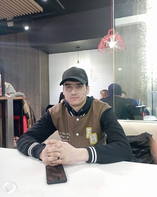 Умар, 22, Москве — анкета №3394048
