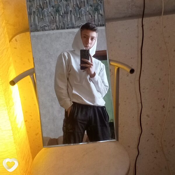 Артём, 20, Новосибирске — анкета №3394782