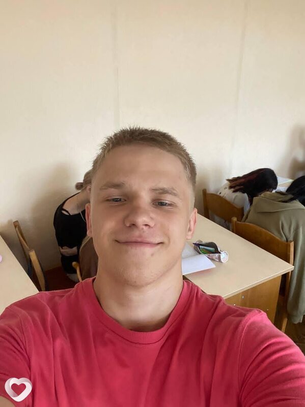 Вова, 21, Гродно — анкета №3395218