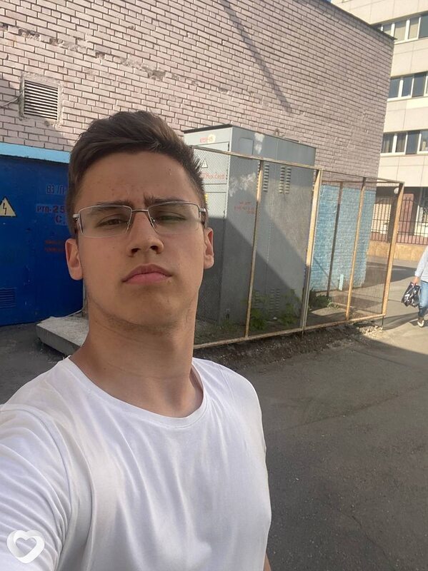 Евгений, 21, Москве — анкета №3395432