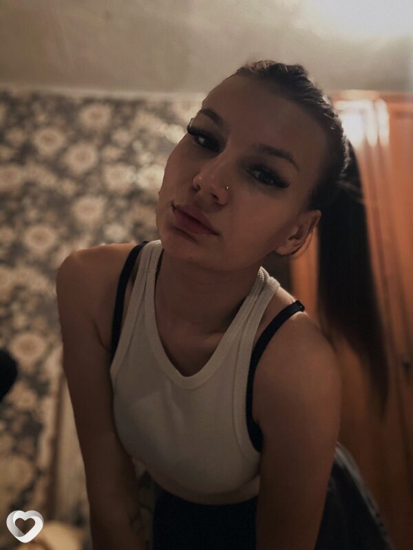 Виктория, 26, Ангарске — анкета №3398370