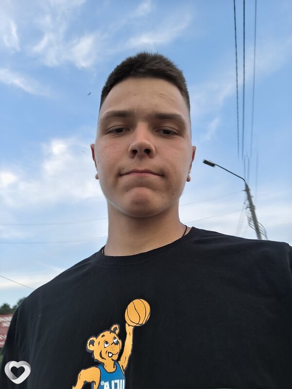 Глеб, 21, Томске — анкета №3398532