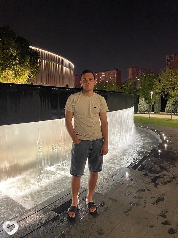Василий, 24, Курганинске — анкета №3399106