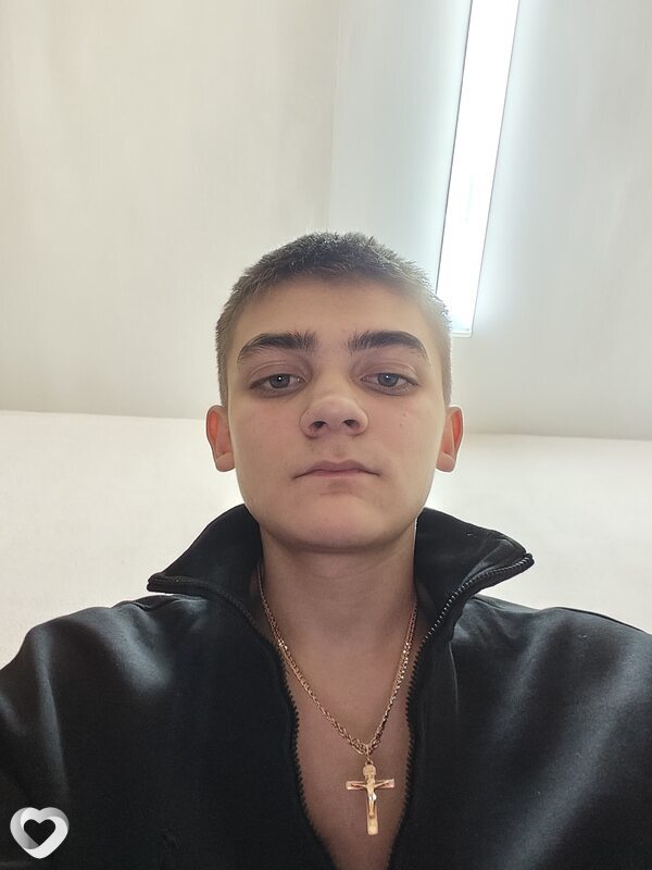 Сергей, 19, Бобруйске — анкета №3399747