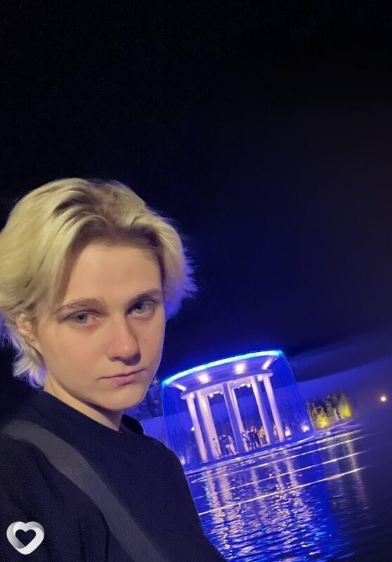 Аня, 22, Москве — анкета №3399981