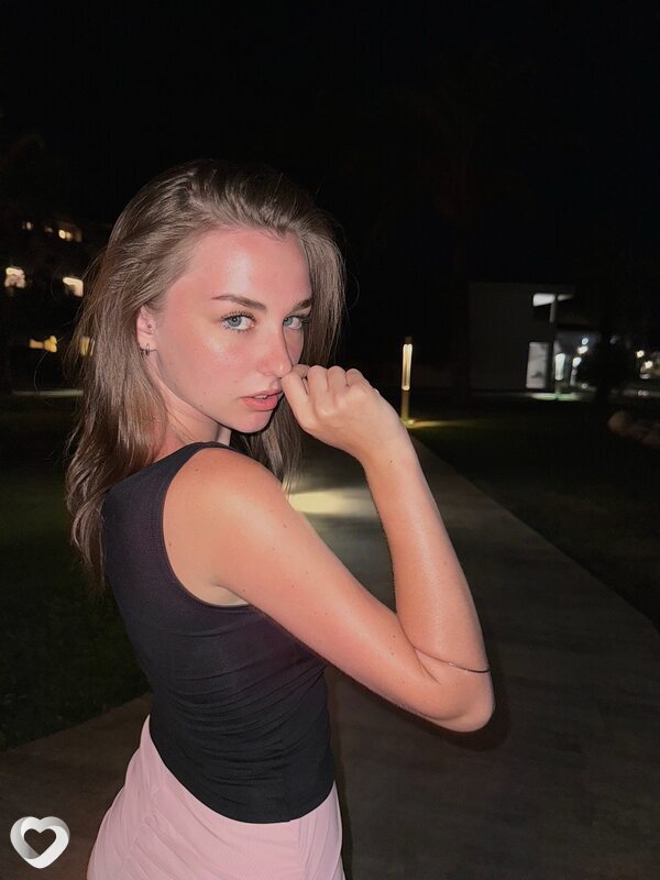 Ксения, 22, Санкт-Петербурге — анкета №3400409