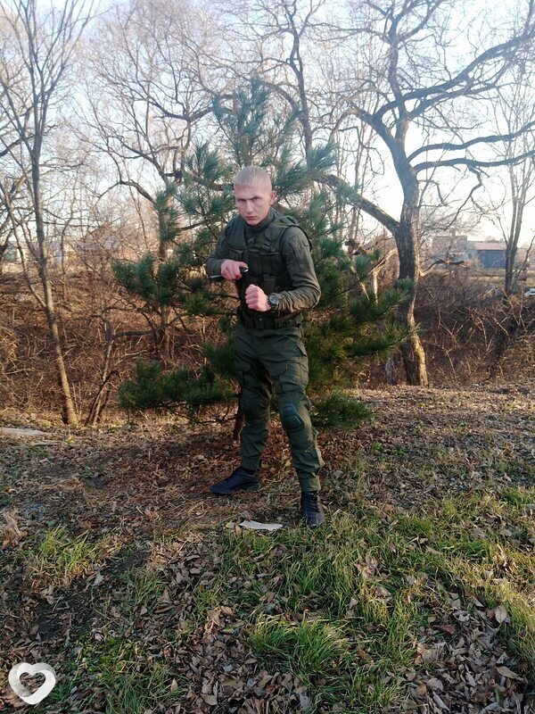 Алекс, 26, Уссурийске — анкета №3400892