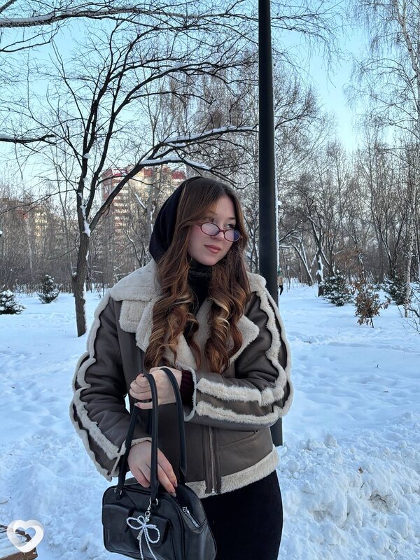Елизавета, 21, Барнауле — анкета №3401150