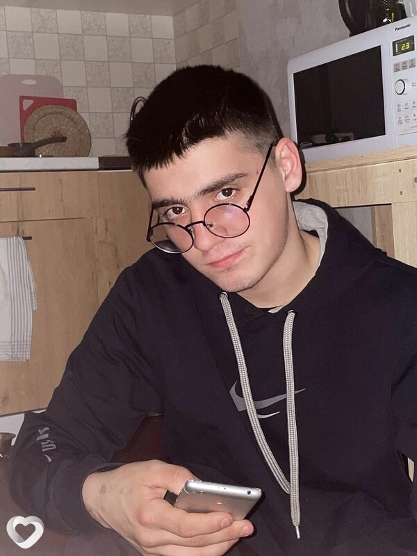 Иван, 22, Новосибирске — анкета №3401239