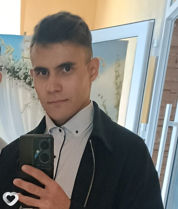 Фил, 24, Уфе — анкета №3401362