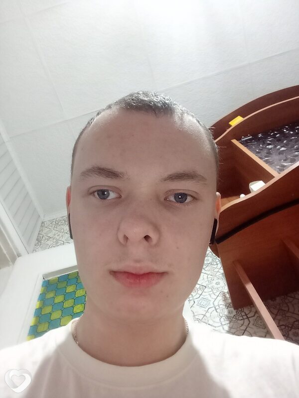 Дмитрий, 19, Бердске — анкета №3401229
