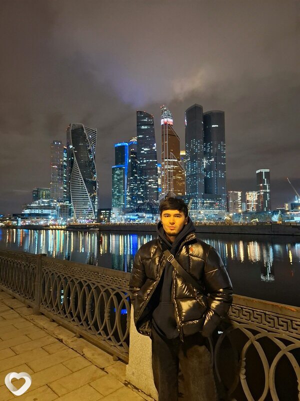 Джамшид, Москва