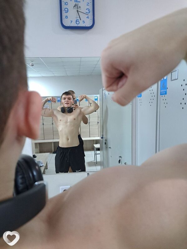 Даниил, 19, Юрге — анкета №3402663