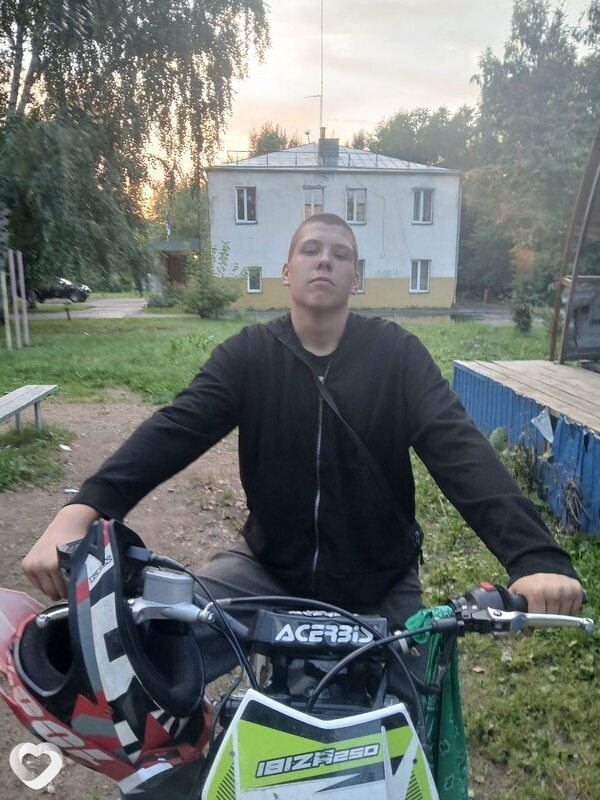 Рома, 19, Новосибирске — анкета №3402527