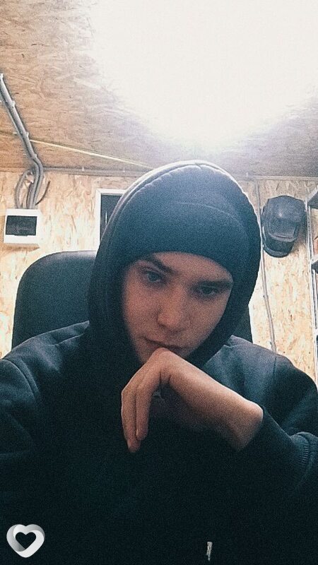 Денис, 21, Усолье-Сибирское — анкета №3402957