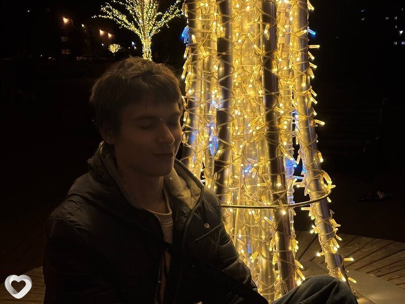 Славик, 21, Тюмени — анкета №3402752