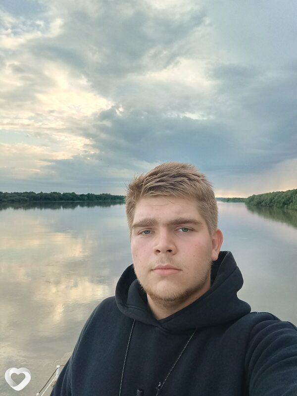 Арсений, 20, Омске — анкета №3403976