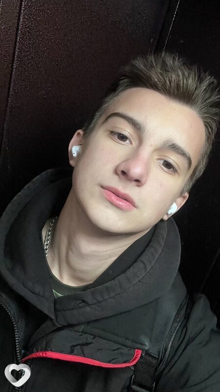 Даня, 19, Витебске — анкета №3403944