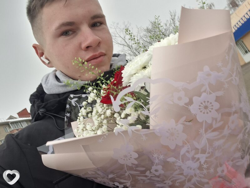 Кирилл, 20, Слуцке — анкета №3404685