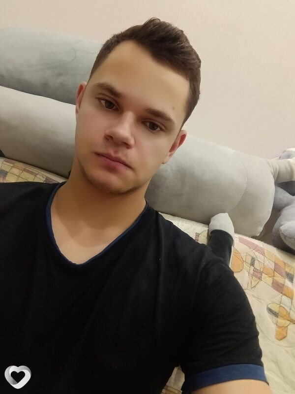 Максим, 23, Москве — анкета №3404754
