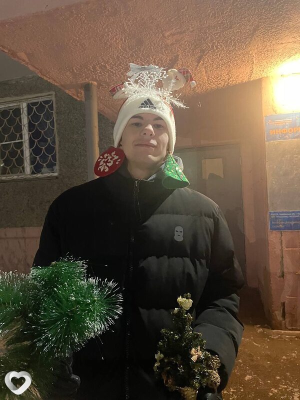 Артём, 18, Копейске — анкета №3405799