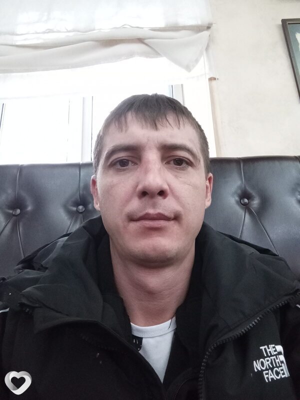 Игорь, 39, Уссурийске — анкета №3406773