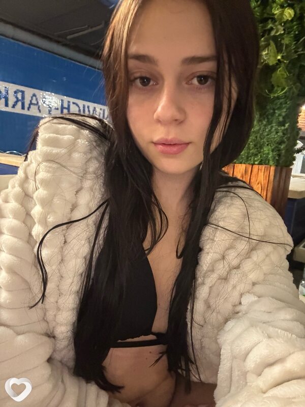 Арина, 18, Снежном — анкета №3408540