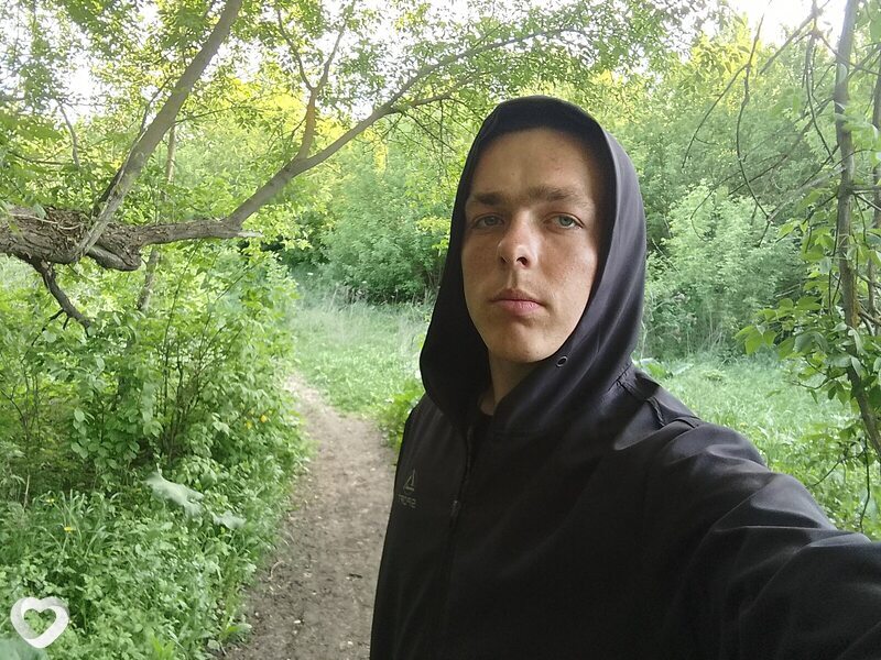 Артём, 22, Урюпинске — анкета №3409046