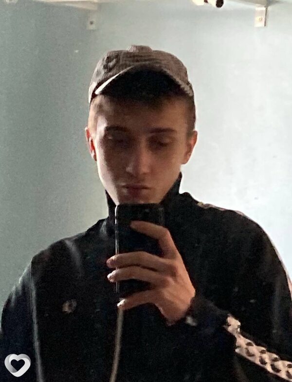 Михаил, 22, Москве — анкета №3409208