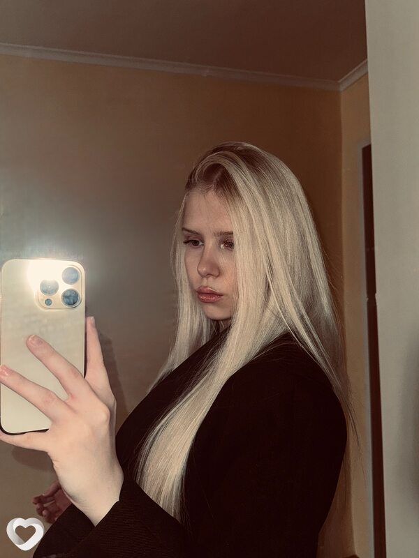 Лена, 19, Красноярске — анкета №3410291