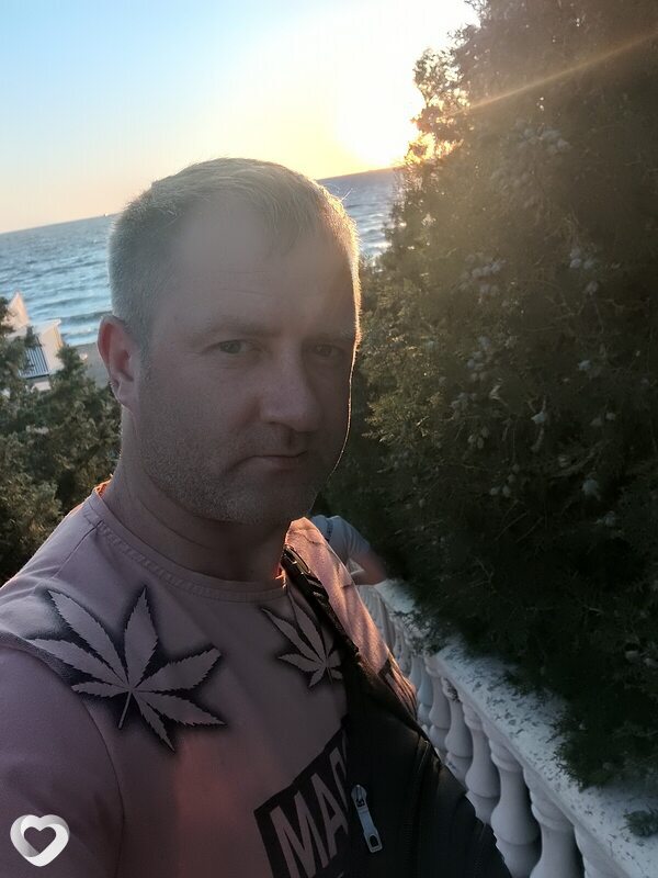 Максим, 43, Луганске — анкета №3410709