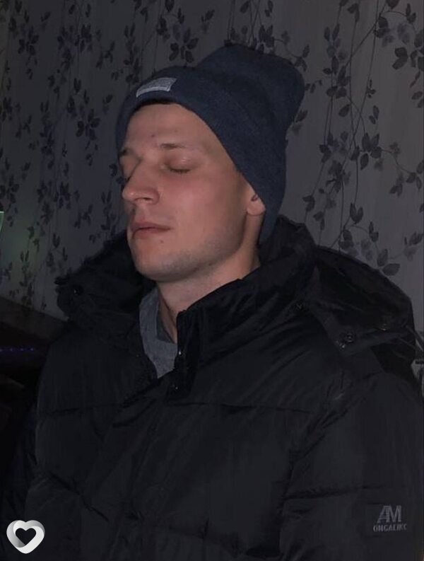 Артем, 27, Тамбове — анкета №3410565