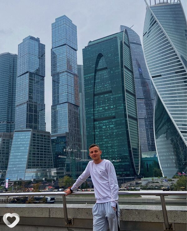 Артем, 20, Сосновом Боре — анкета №3411284