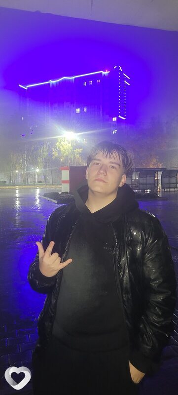 Глеб, 19, Барановичах — анкета №3411253