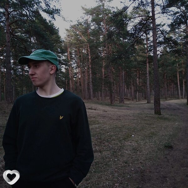 Андрей, 21, Волхове — анкета №3411877