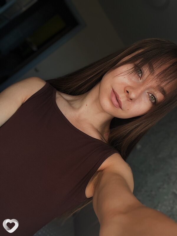 Елена, 20, Нижнем Тагиле — анкета №3412511
