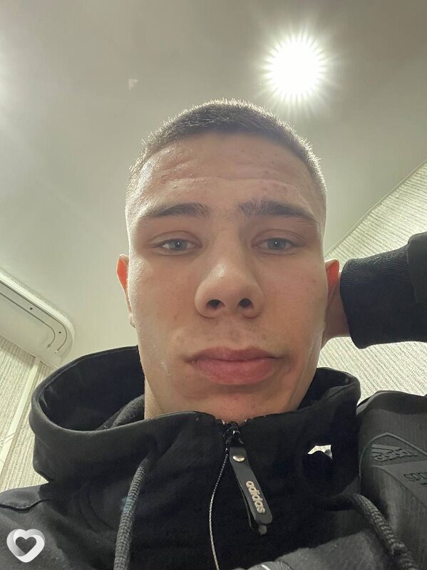 Виктор, 23, Кемерове — анкета №3412086