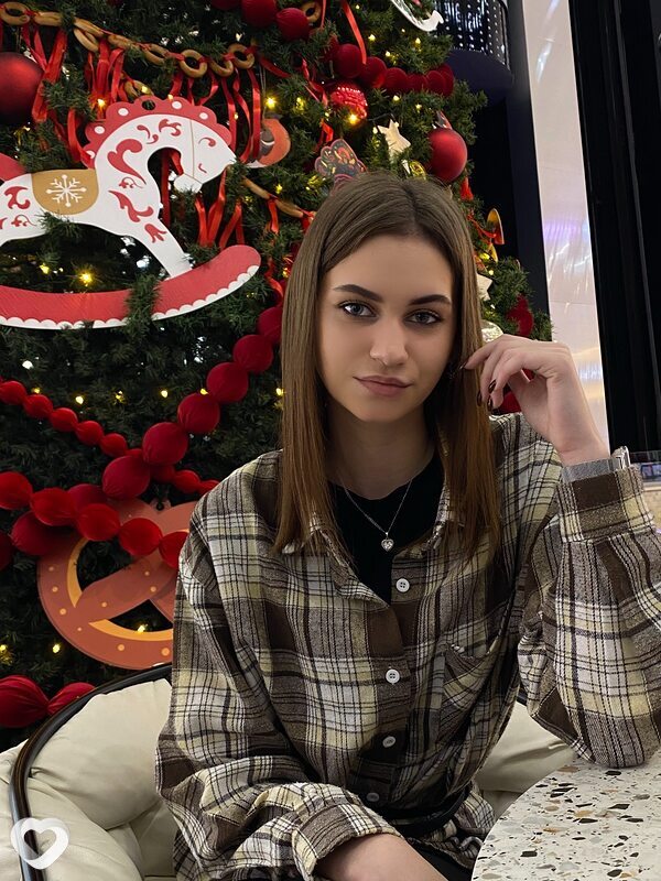 Яна, 21, Барнауле — анкета №3412284