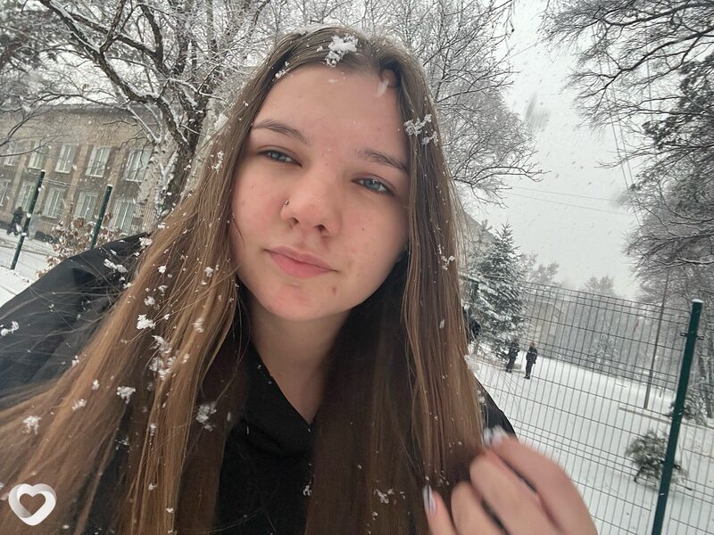 Кристина, 19, Уссурийске — анкета №3413381