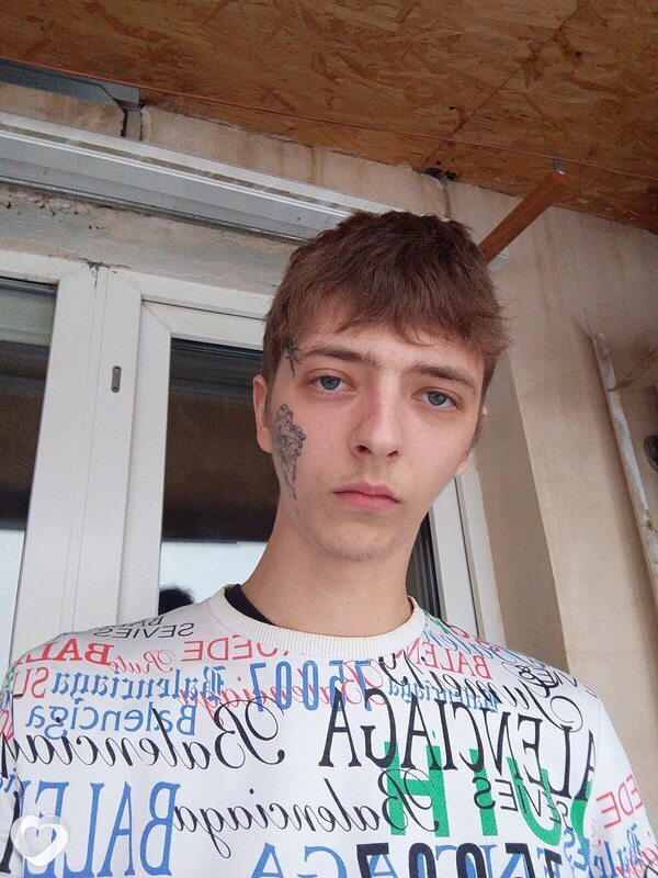 Евгений, 22, Саратове — анкета №3413799
