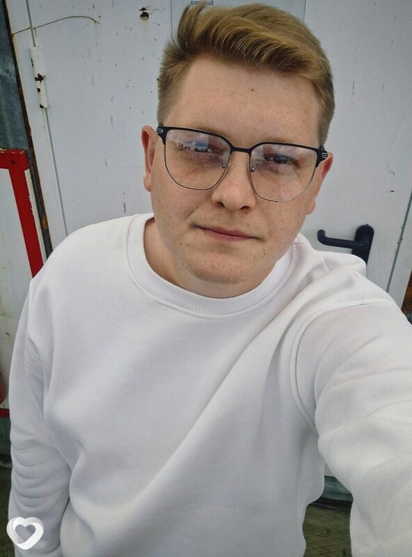 Денис, 27, Москве — анкета №3414400