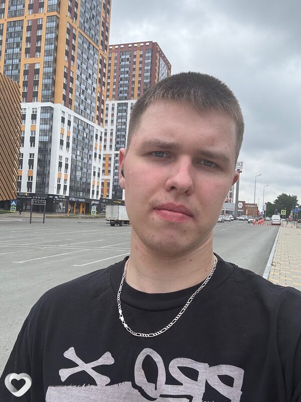 Дмитрий, 23, Серове — анкета №3414243