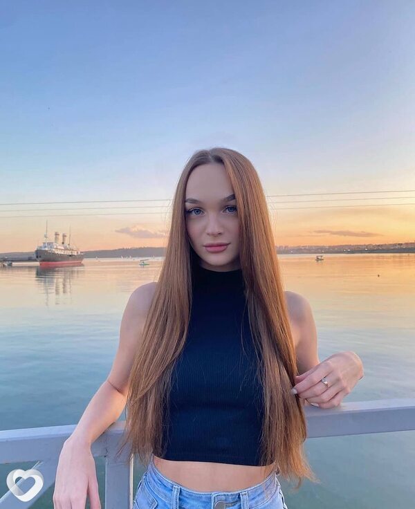 Карина, 23, Ростове-на-Дону — анкета №3414321