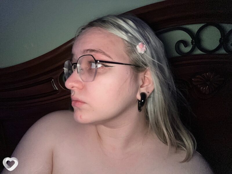 Арина, 18, Ярославле — анкета №3416132