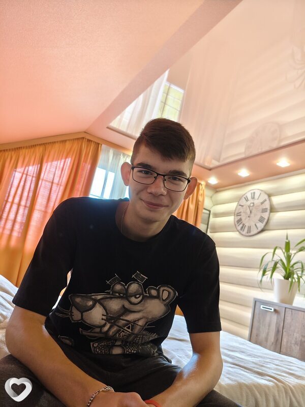 Рустам, 19, Кирове — анкета №3416336