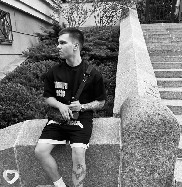 Макс, 20, Харькове — анкета №3416881