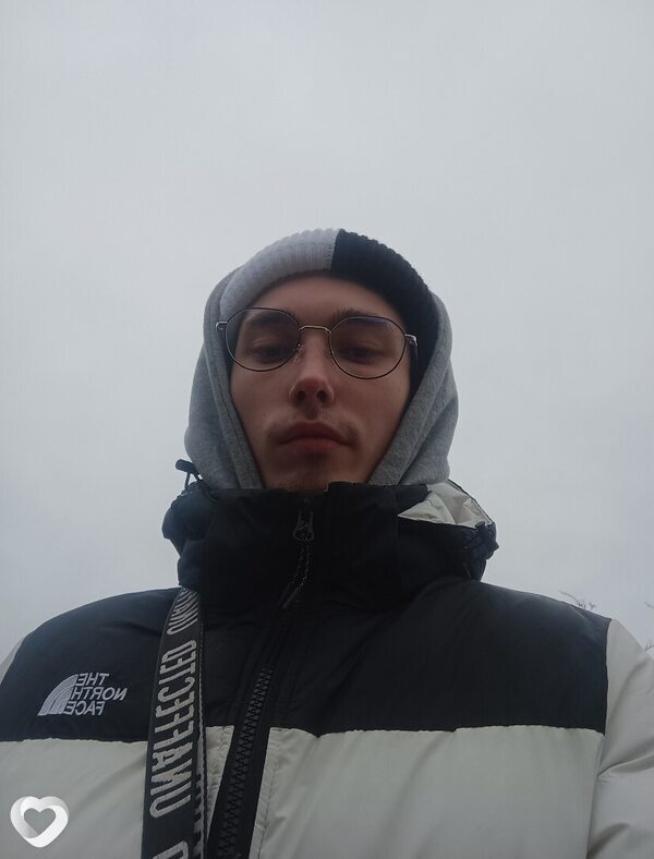 Александр, 19, Брянске — анкета №3416524