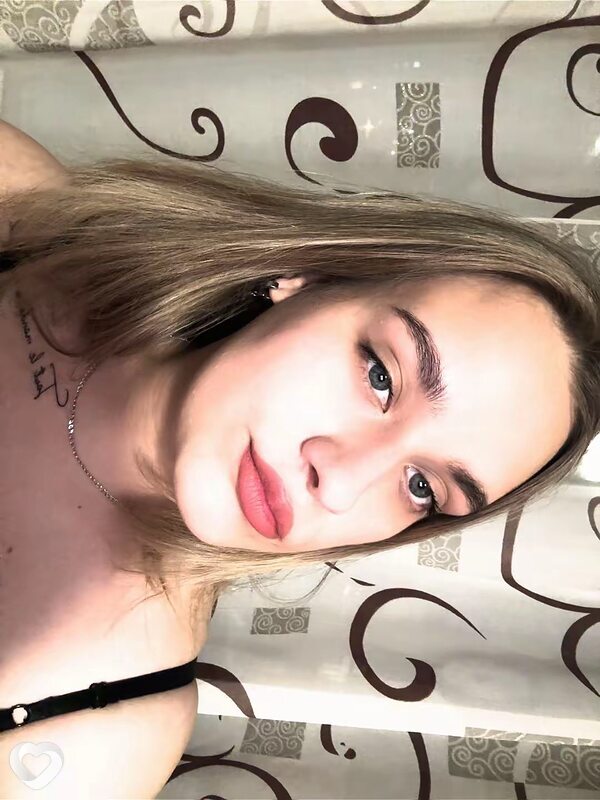 Софья, 21, Омске — анкета №3416676