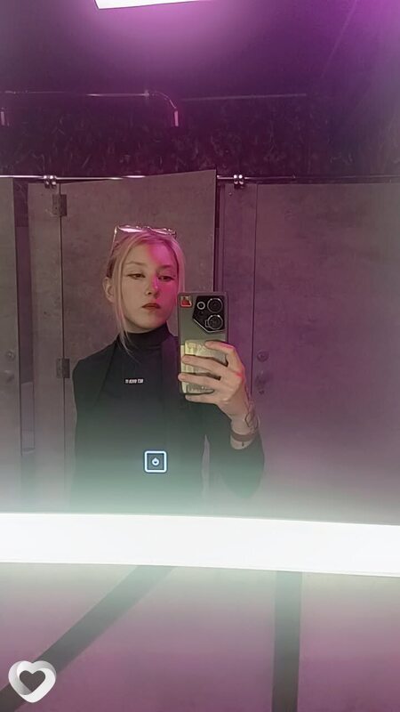 Светлана, 20, Барнауле — анкета №3418099