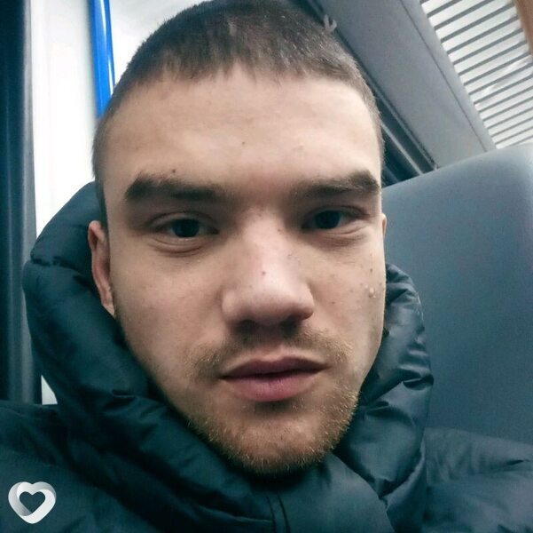 Михаил, 23, Новоалтайске — анкета №3418201